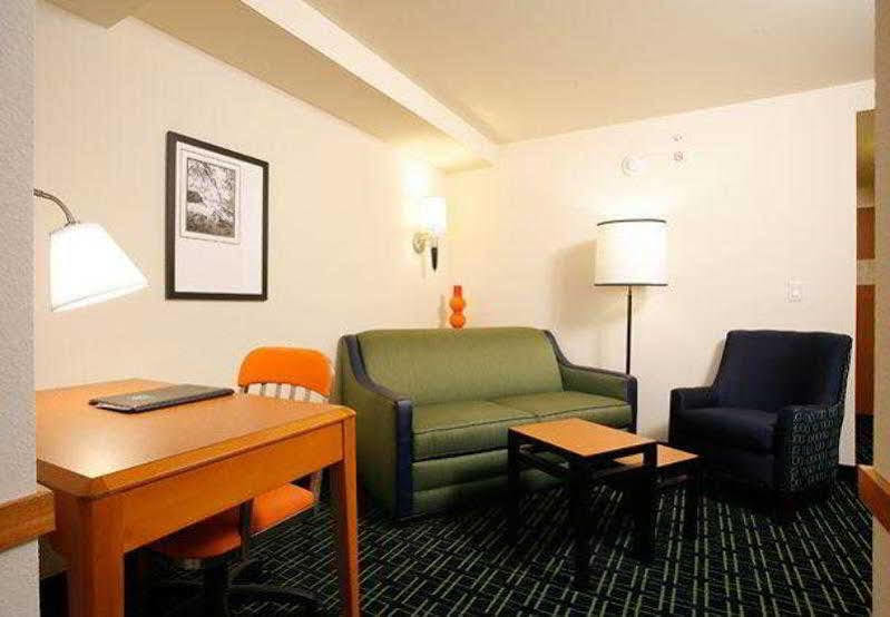 Fairfield By Marriott Inn & Suites Melbourne West/Palm Bay Екстериор снимка
